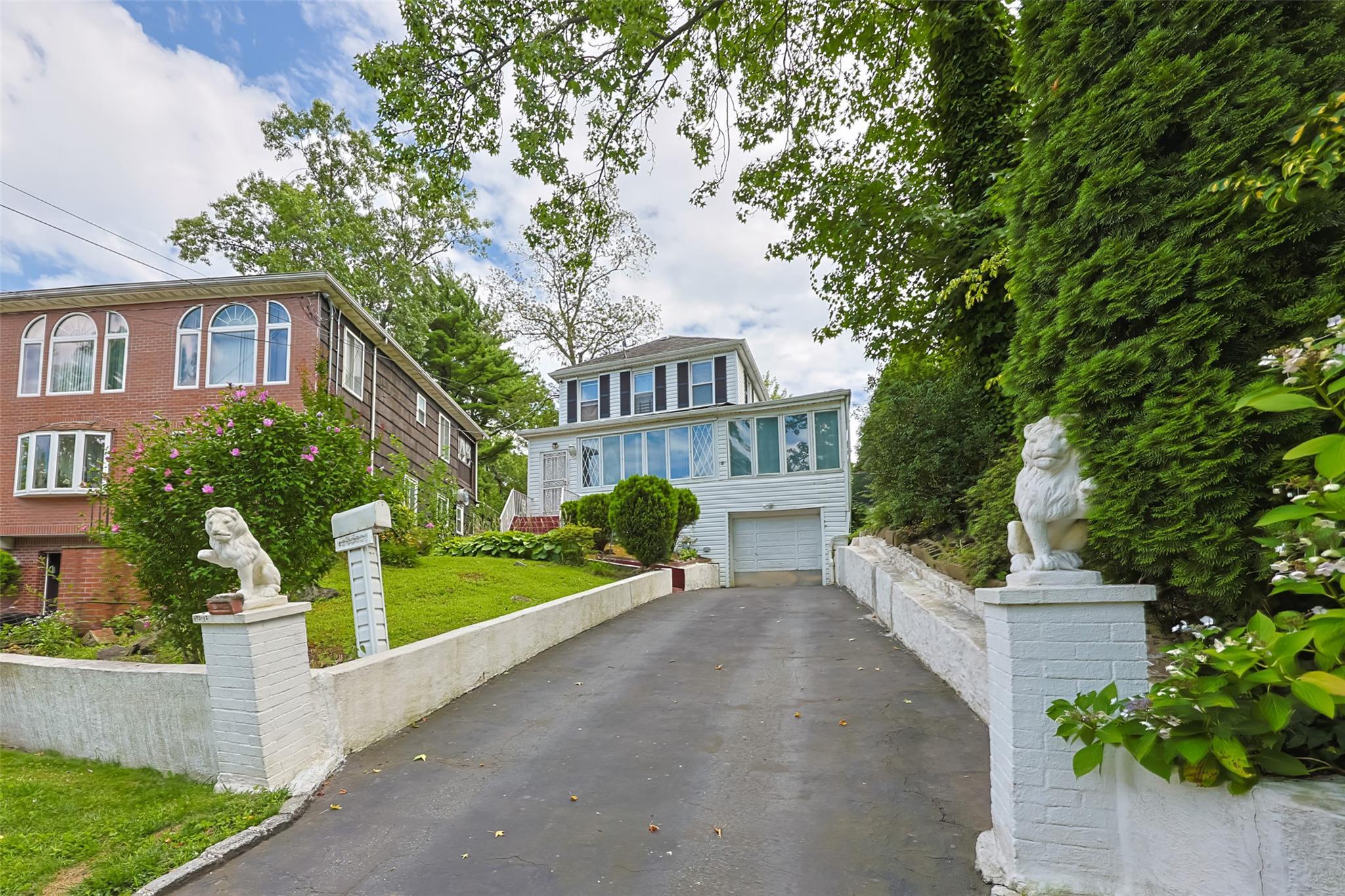 Single Family Mclaughlin  Queens, NY 11423, MLS-894771-32