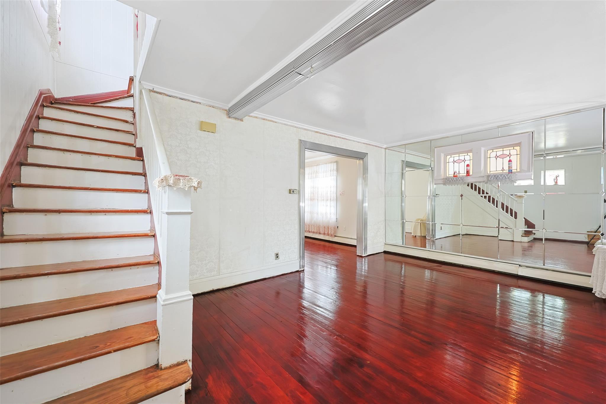 Single Family Mclaughlin  Queens, NY 11423, MLS-894771-8