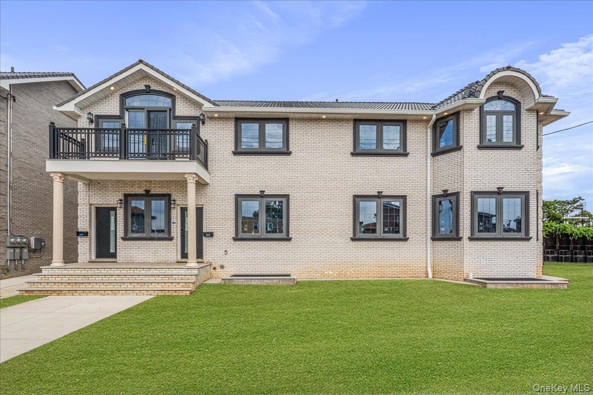 Single Family Hawtree Queens, NY 11417, MLS-894797-2