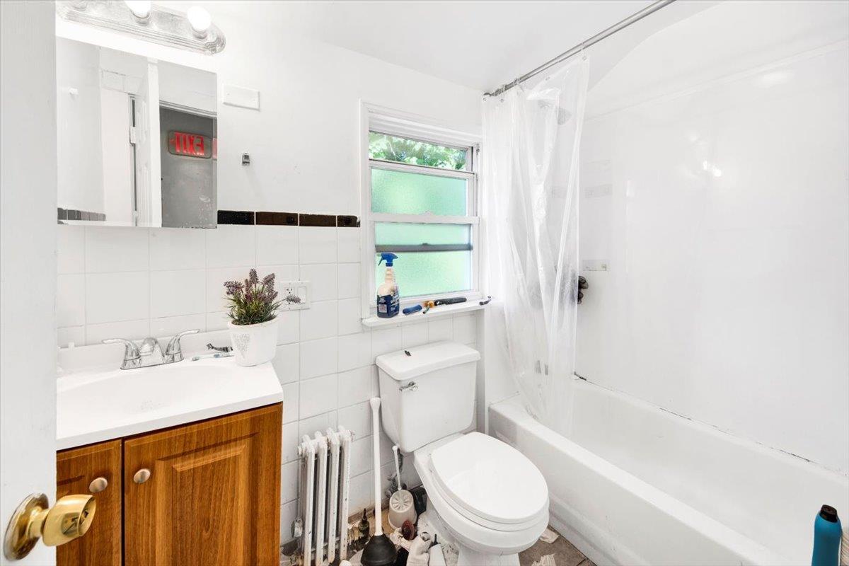 Single Family 5th  Westchester County, NY 10801, MLS-894844-23