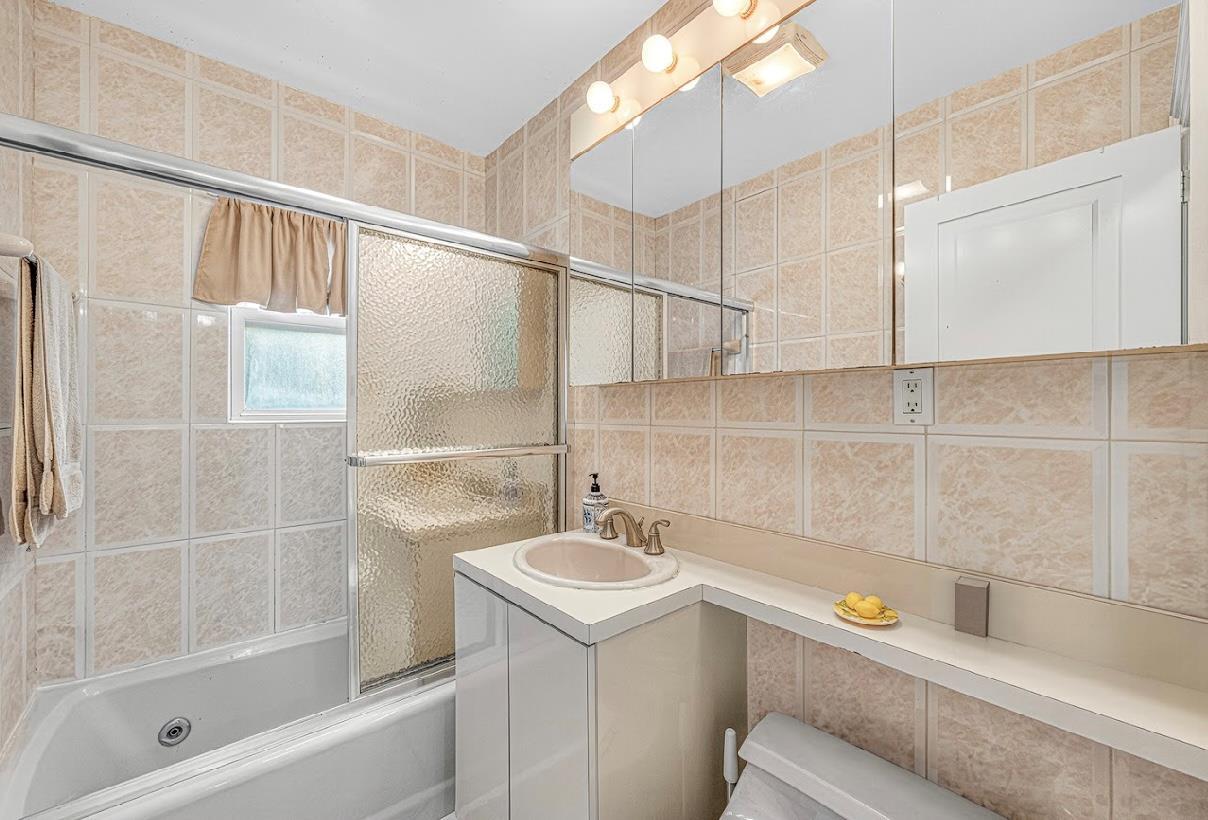 Single Family 190th Queens, NY 11365, MLS-894858-13