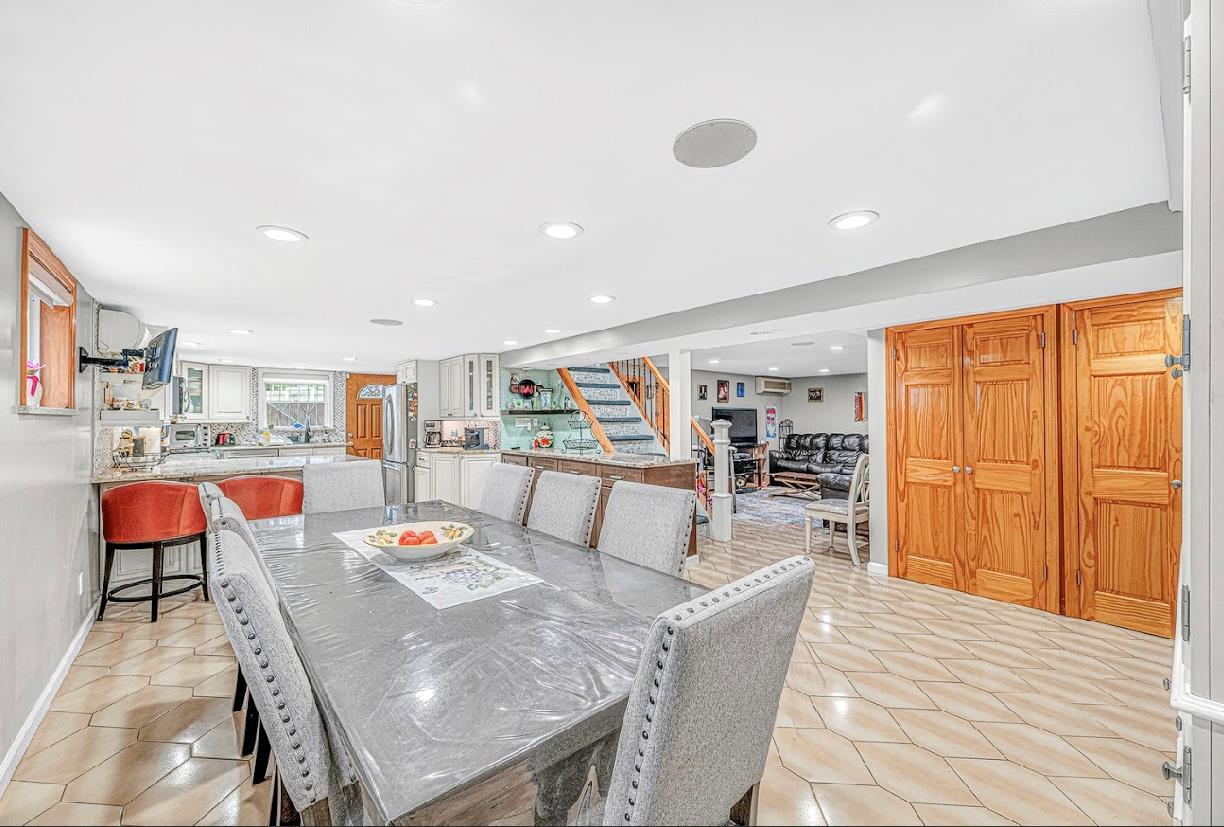 Single Family 190th Queens, NY 11365, MLS-894858-20