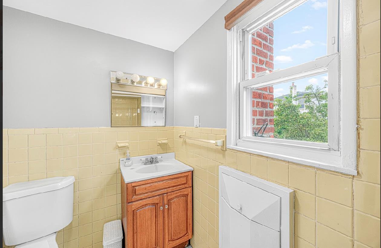 Single Family 190th Queens, NY 11365, MLS-894858-29