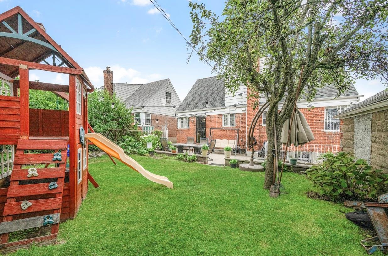 Single Family 190th Queens, NY 11365, MLS-894858-33