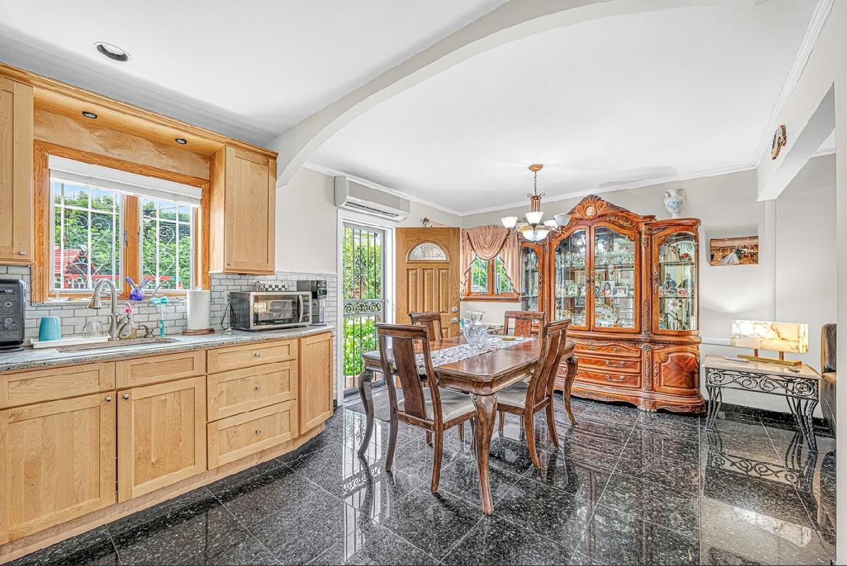 Single Family 190th Queens, NY 11365, MLS-894858-9