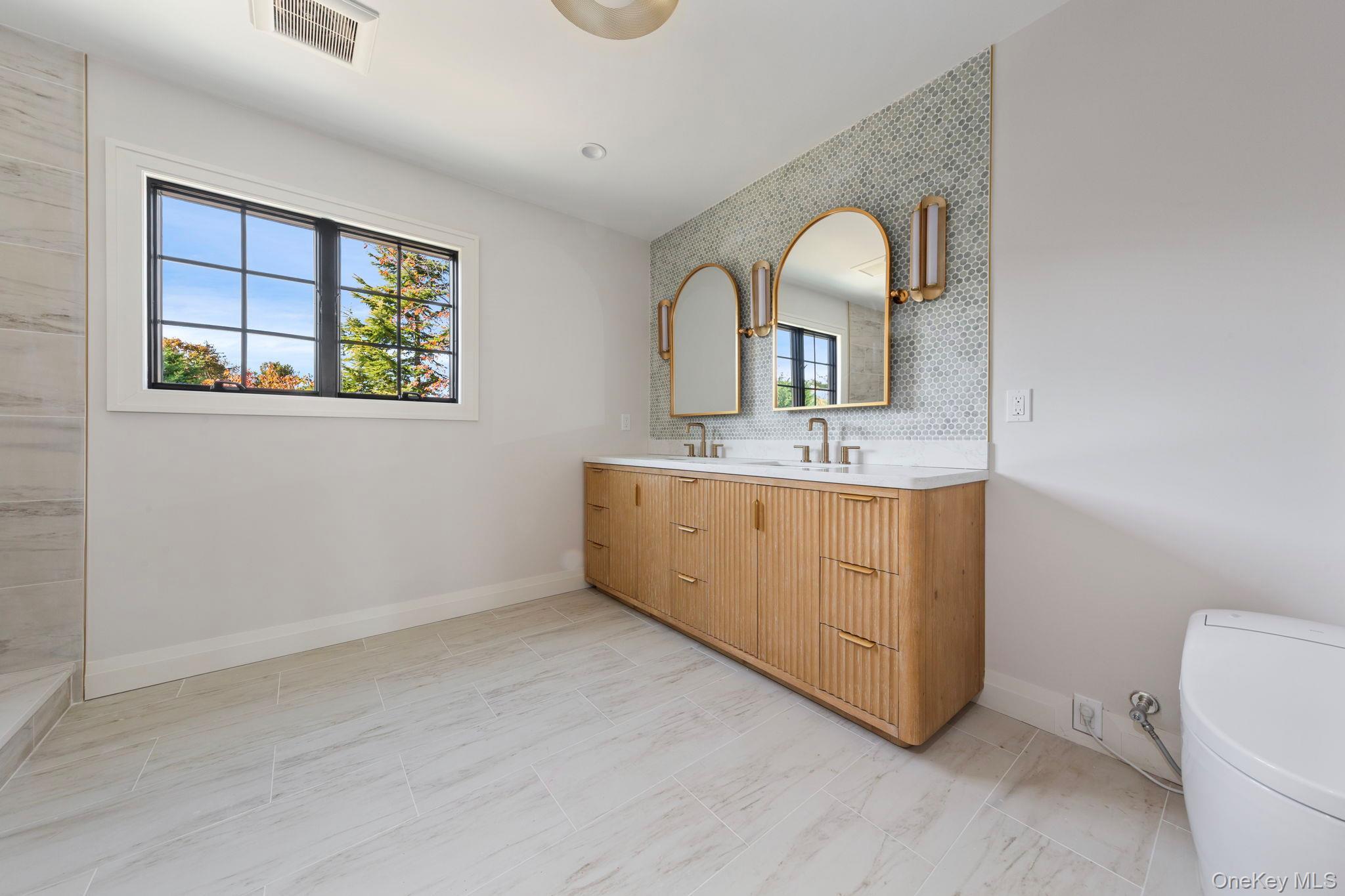 Single Family Otsego Nassau County, NY 11753, MLS-894905-17