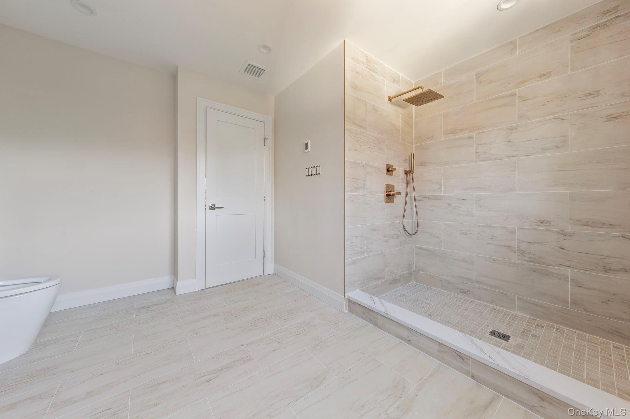 Single Family Otsego Nassau County, NY 11753, MLS-894905-18