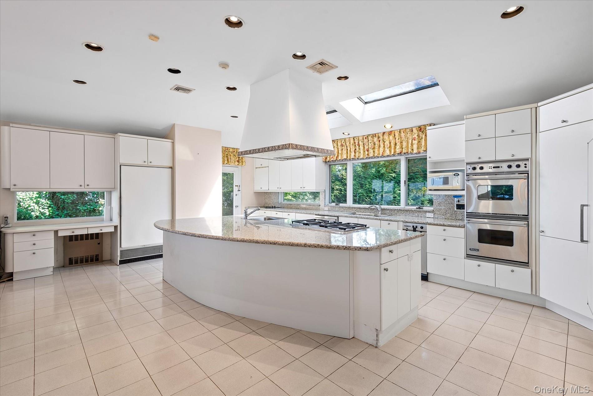 Single Family Shore Nassau County, NY 11024, MLS-894911-20