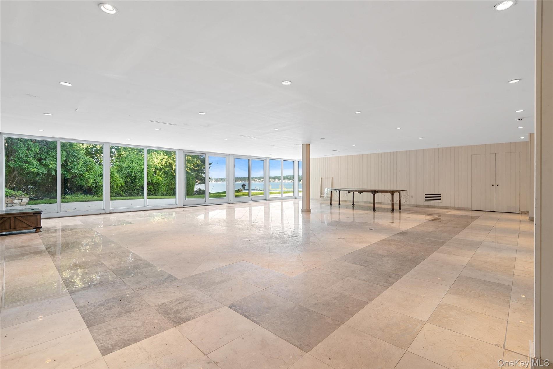 Single Family Shore Nassau County, NY 11024, MLS-894911-24