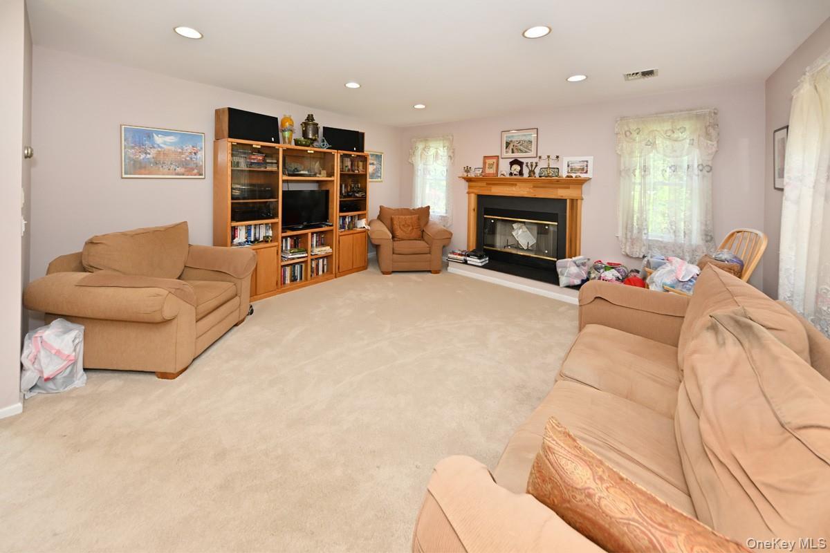 Single Family Roble  Rockland County, NY 10901, MLS-894947-18