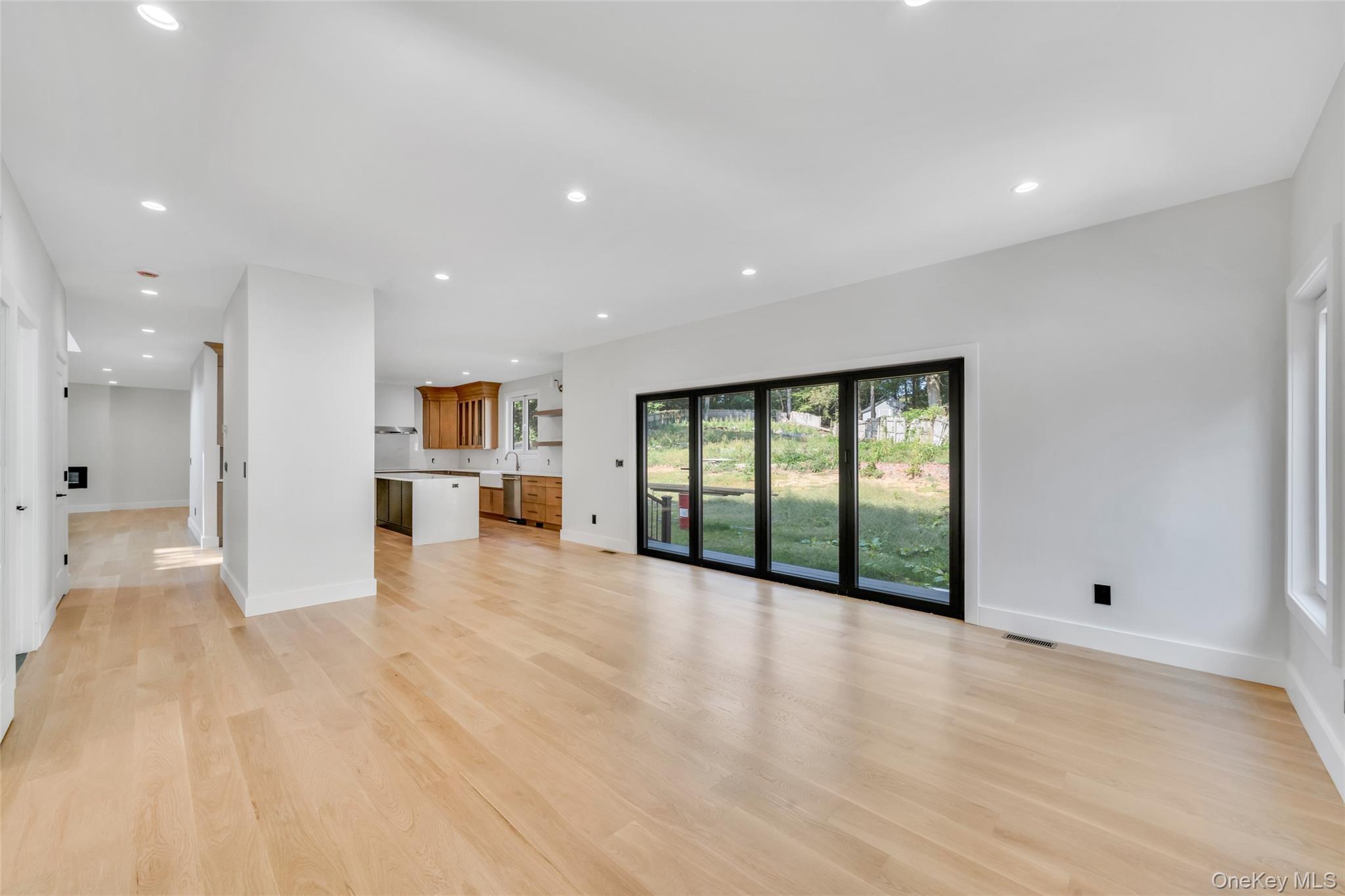 Single Family Meadow Suffolk County, NY 11754, MLS-894965-17