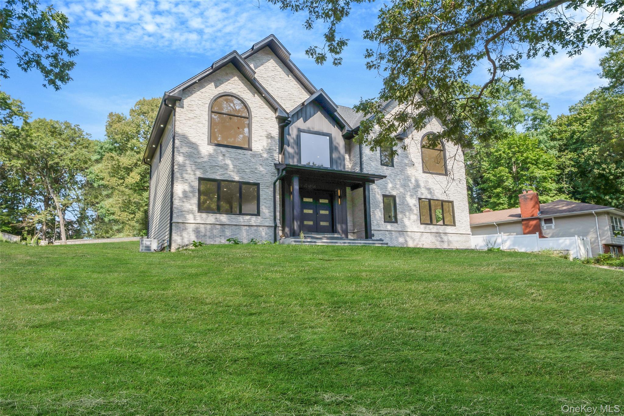 Single Family Meadow Suffolk County, NY 11754, MLS-894965-2