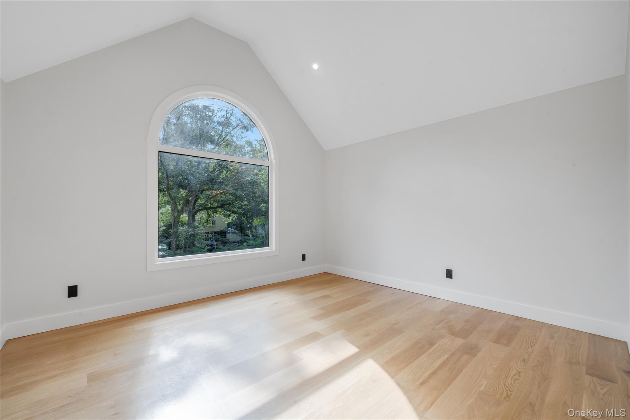 Single Family Meadow Suffolk County, NY 11754, MLS-894965-26