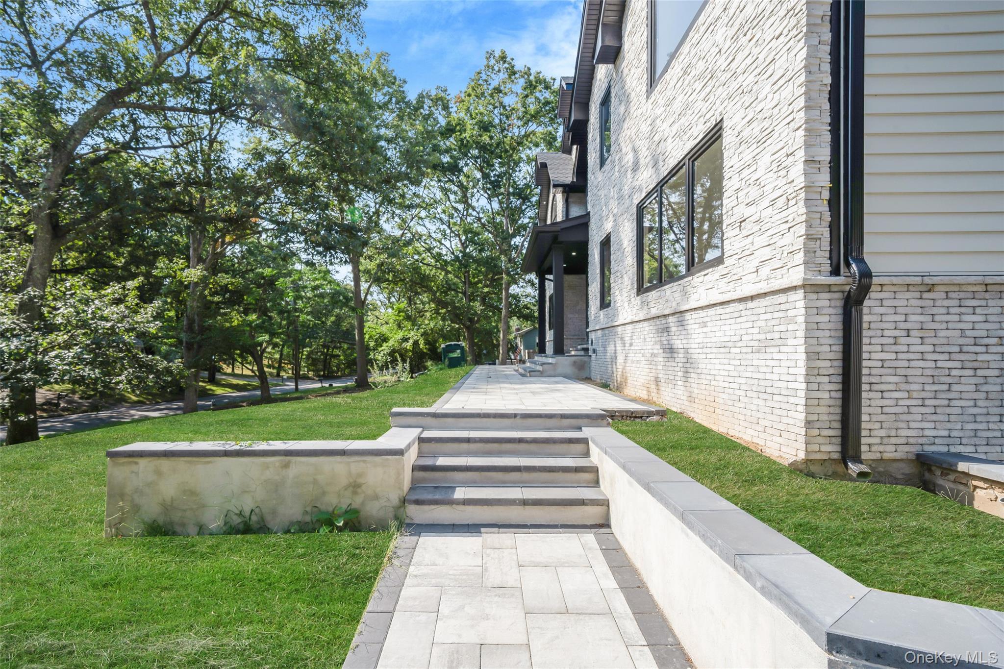 Single Family Meadow Suffolk County, NY 11754, MLS-894965-49