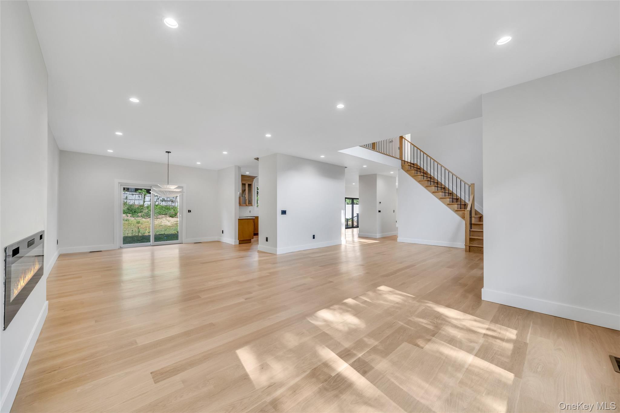 Single Family Meadow Suffolk County, NY 11754, MLS-894965-5