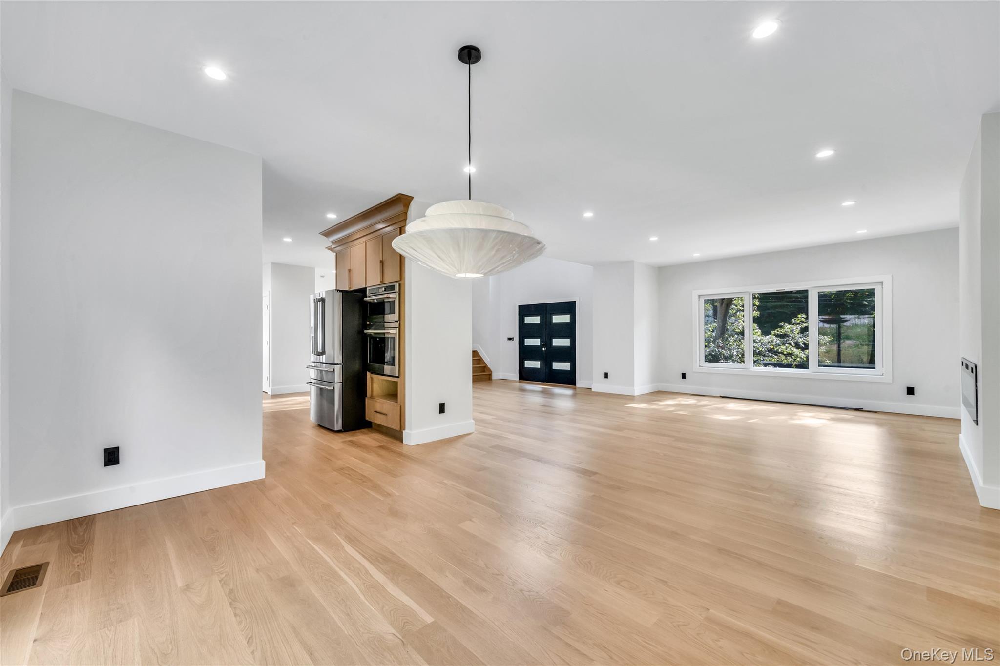 Single Family Meadow Suffolk County, NY 11754, MLS-894965-8