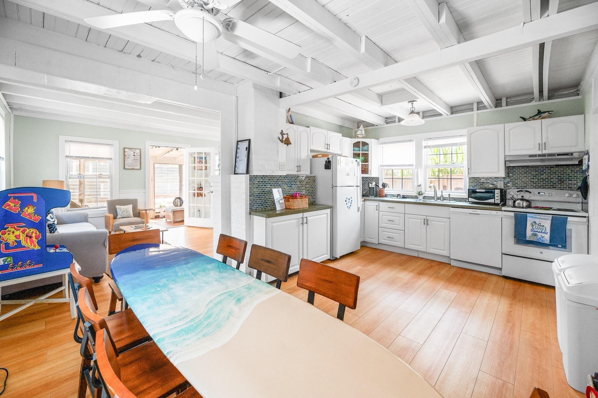 Single Family Cottage  Suffolk County, NY 11770, MLS-894974-8