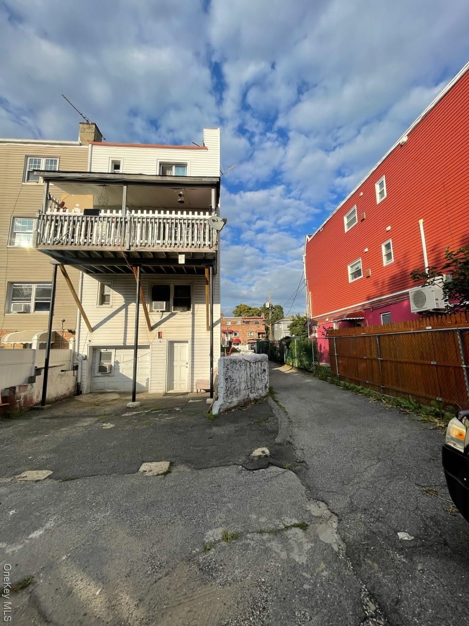 Single Family Balcom  Bronx, NY 10465, MLS-895080-20