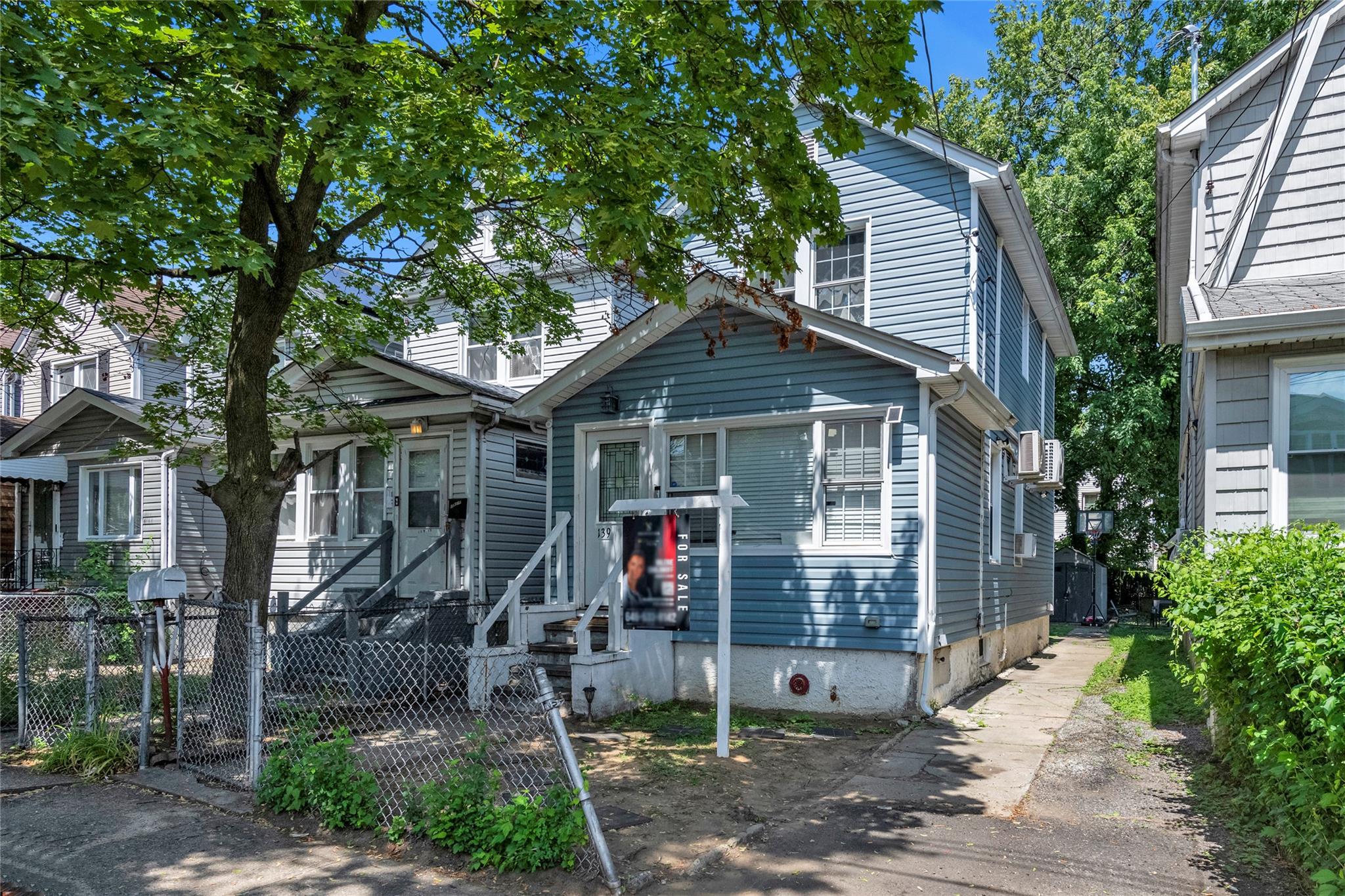 Single Family Glassboro  Queens, NY 11435, MLS-895092-16