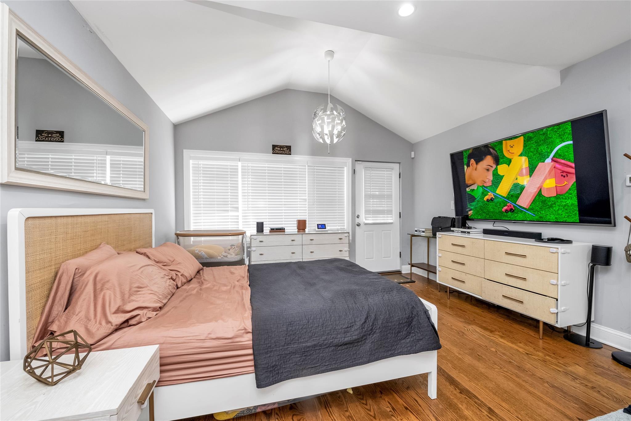 Single Family Glassboro  Queens, NY 11435, MLS-895092-5