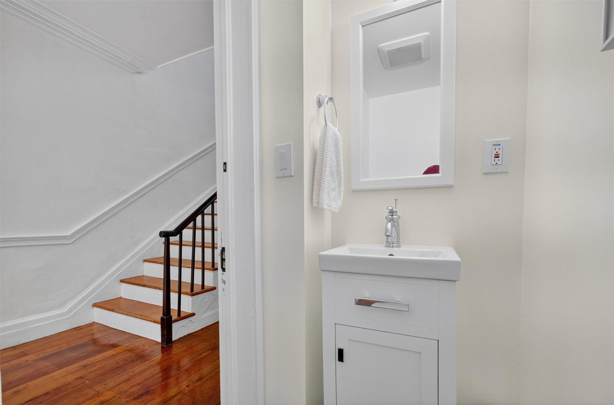 Single Family Union Dutchess County, NY 12601, MLS-895096-11