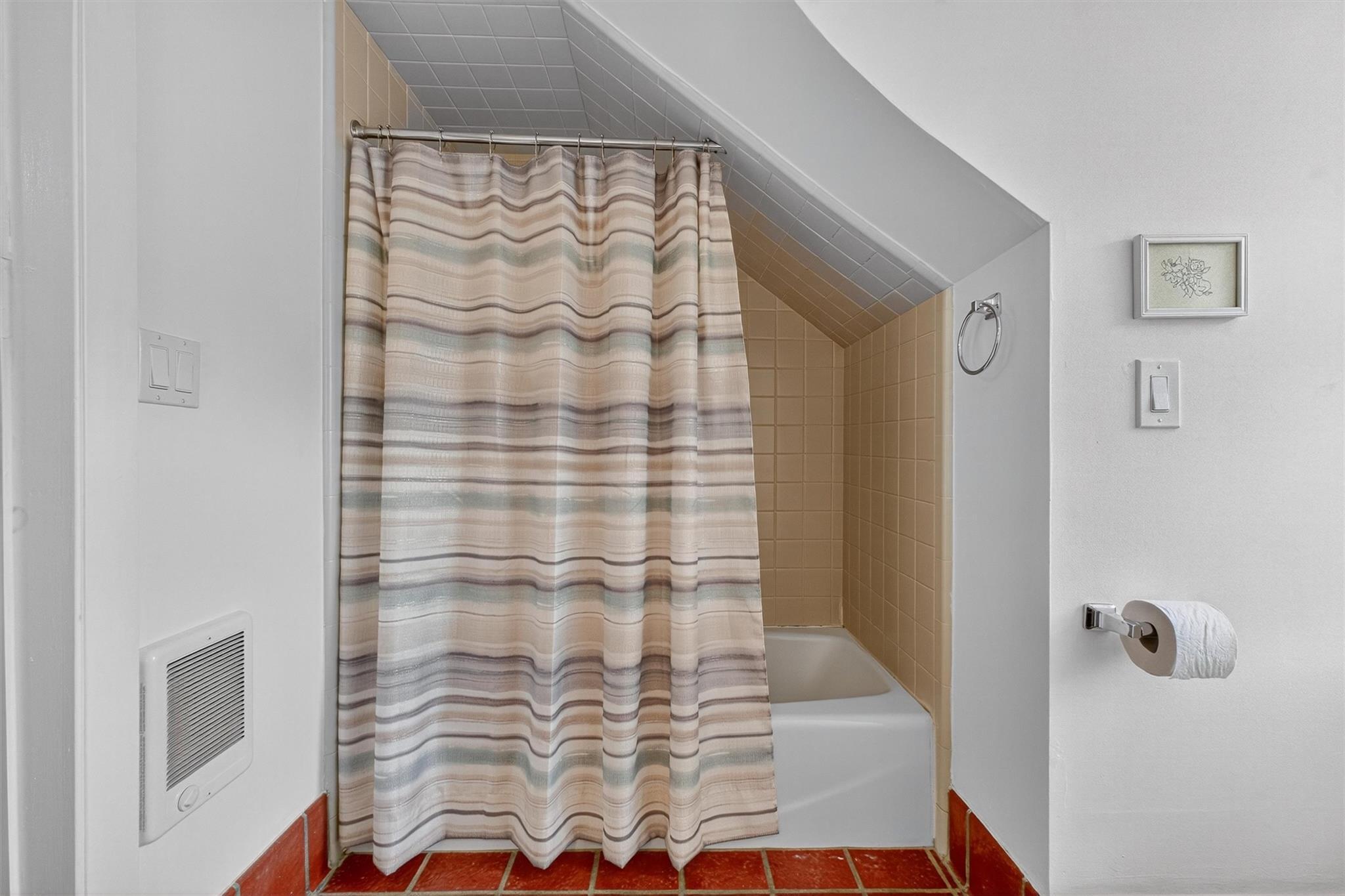 Single Family Union Dutchess County, NY 12601, MLS-895096-28