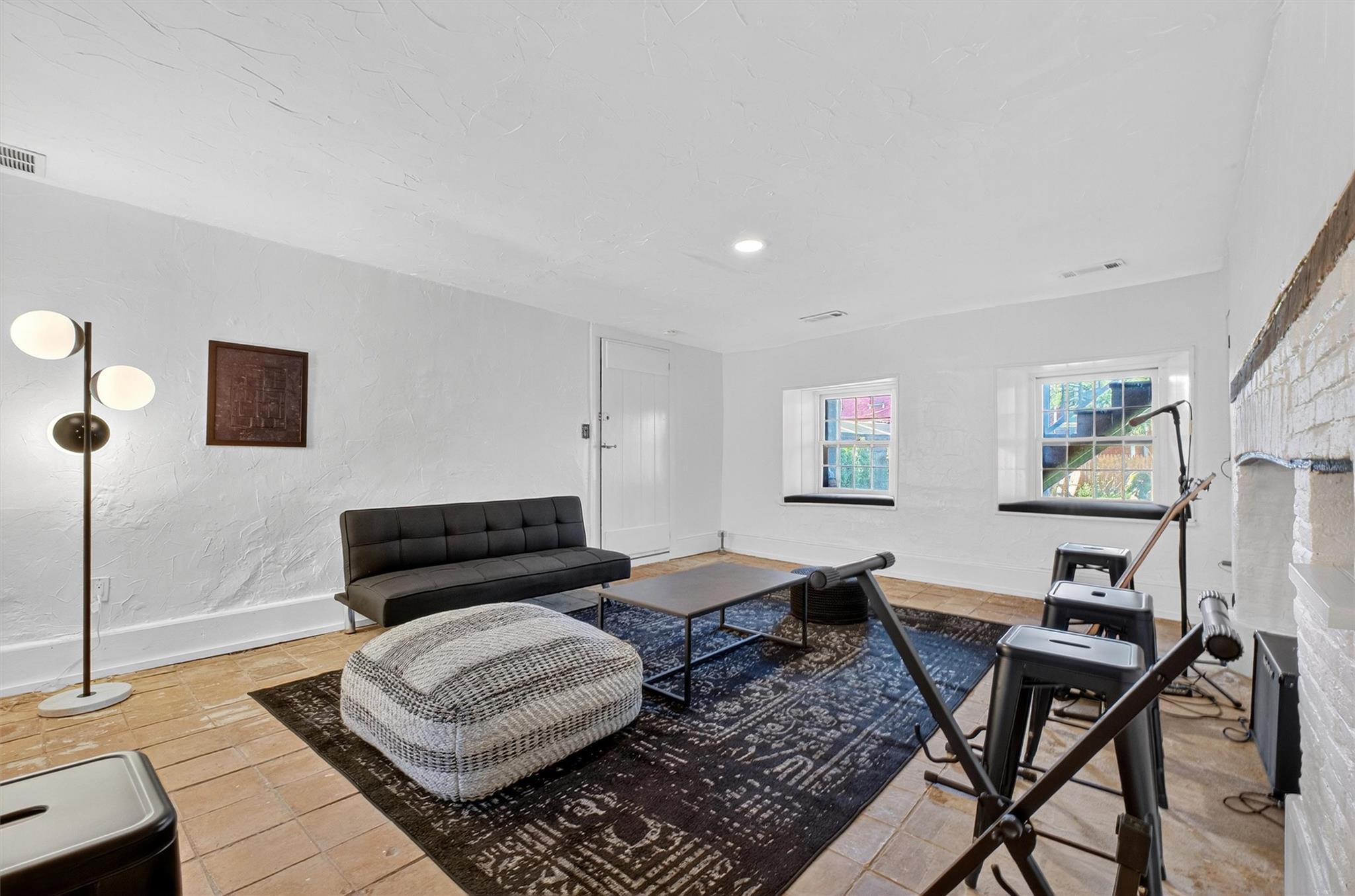 Single Family Union Dutchess County, NY 12601, MLS-895096-30