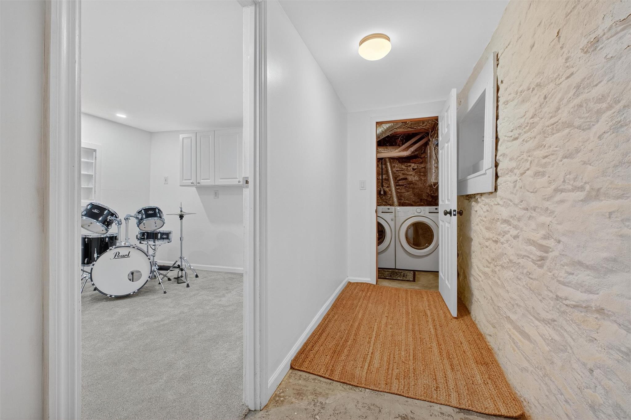 Single Family Union Dutchess County, NY 12601, MLS-895096-33