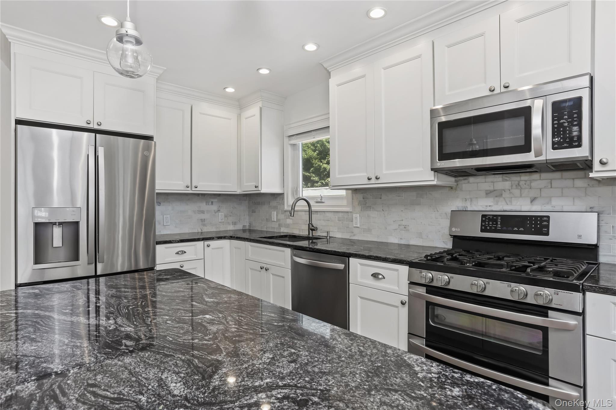 Single Family Bellevue Westchester County, NY 10703, MLS-895167-30