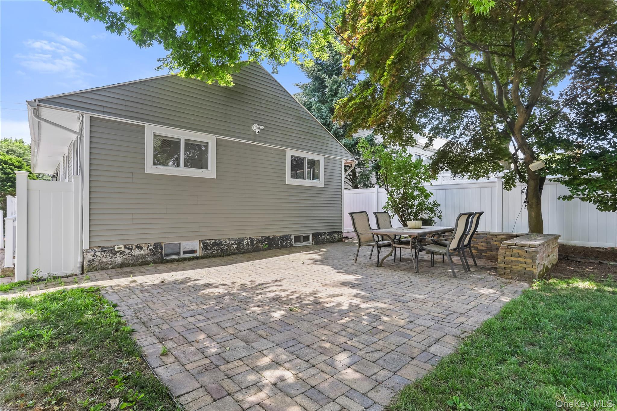 Single Family Bellevue Westchester County, NY 10703, MLS-895167-6