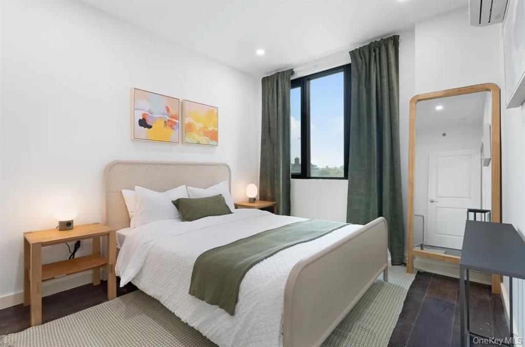 Condo Queens Blvd.  Queens, NY 11415, MLS-895188-7