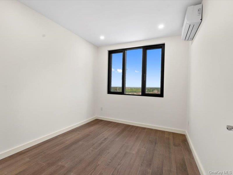 Condo Queens Blvd. Queens, NY 11415, MLS-895203-10