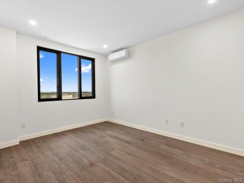 Condo Queens Blvd. Queens, NY 11415, MLS-895203-8