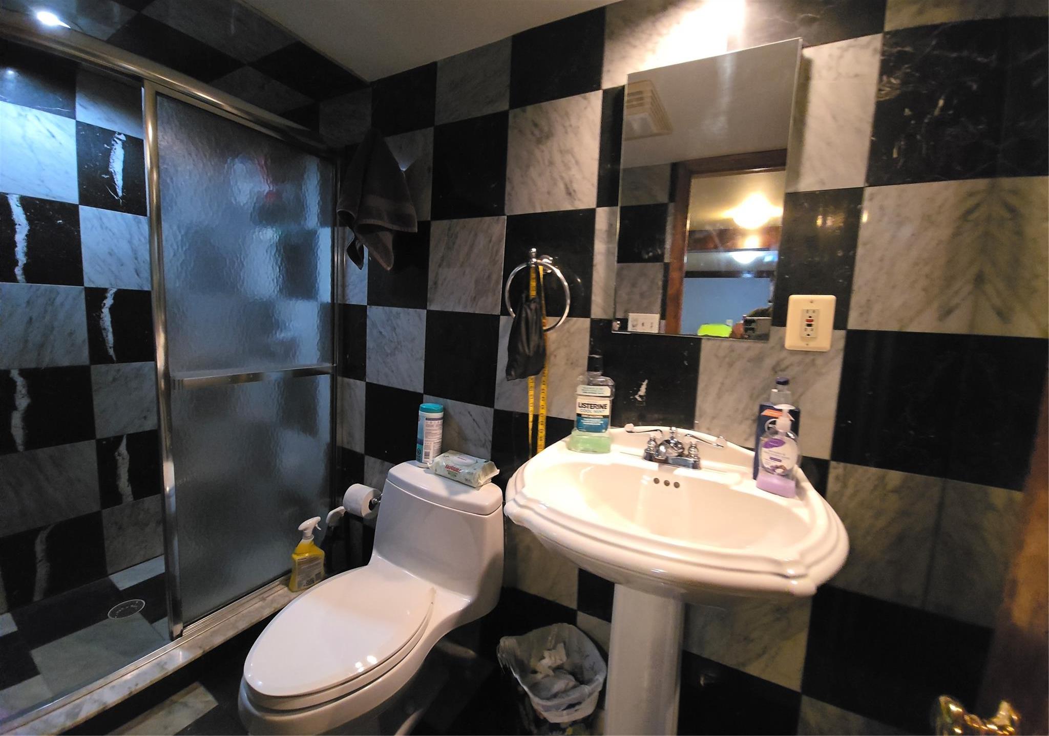 Single Family 46th Rd Queens, NY 11361, MLS-895220-18