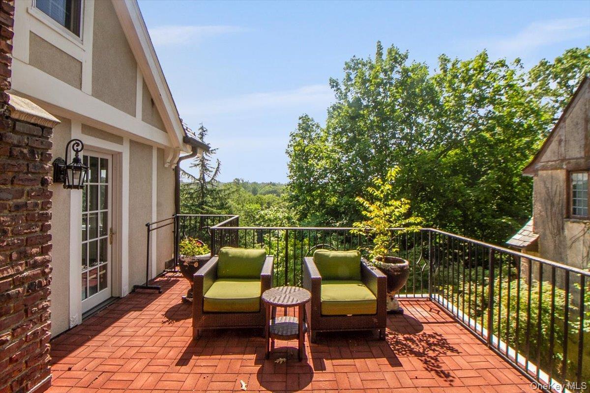 Single Family Edgemont Westchester County, NY 10583, MLS-895230-17