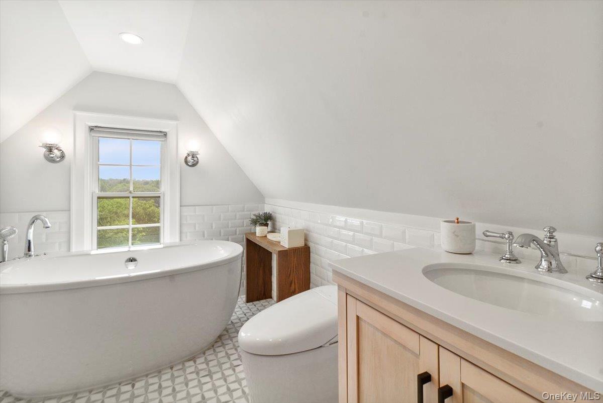 Single Family Edgemont Westchester County, NY 10583, MLS-895230-23