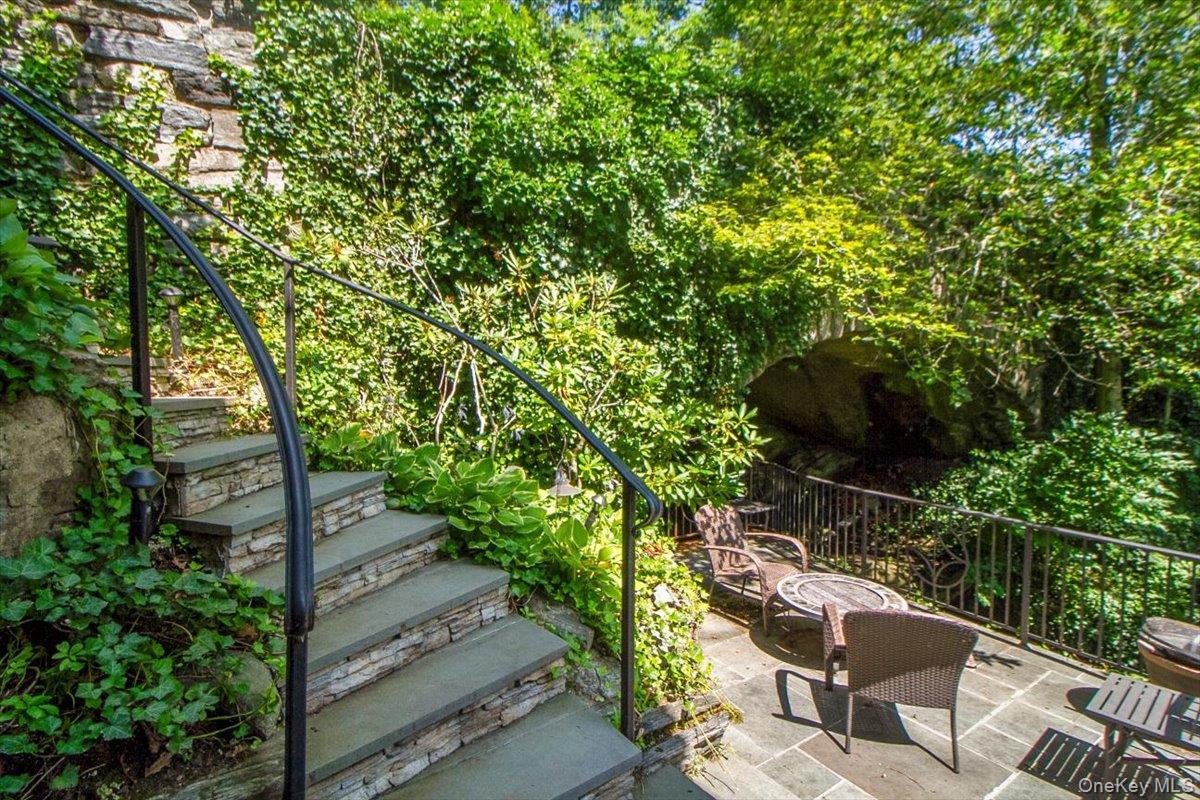 Single Family Edgemont Westchester County, NY 10583, MLS-895230-33