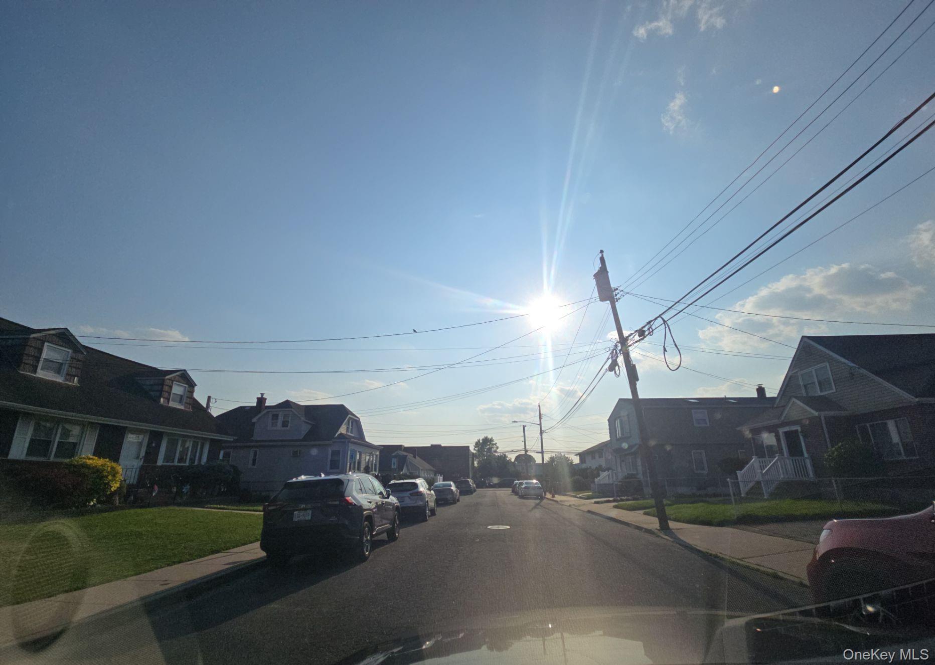 Single Family Globe  Nassau County, NY 11003, MLS-895266-4