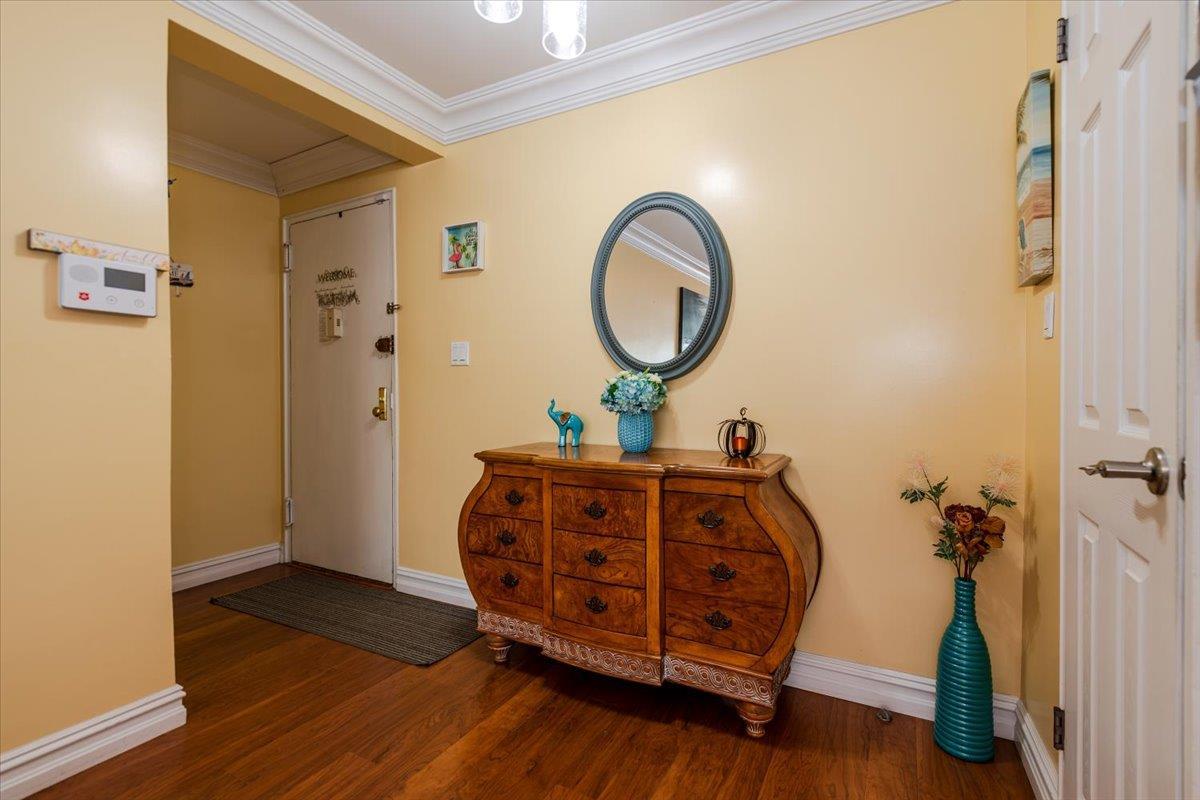 Coop 155  Queens, NY 11414, MLS-895306-5