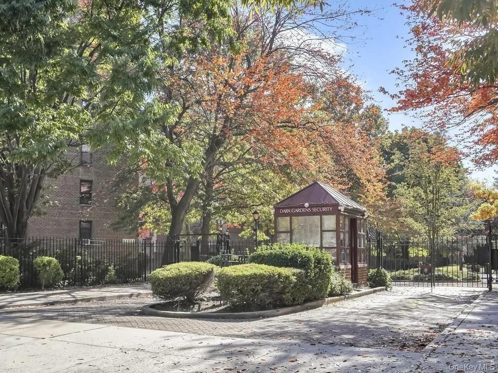 Coop 72nd  Queens, NY 11367, MLS-895313-30