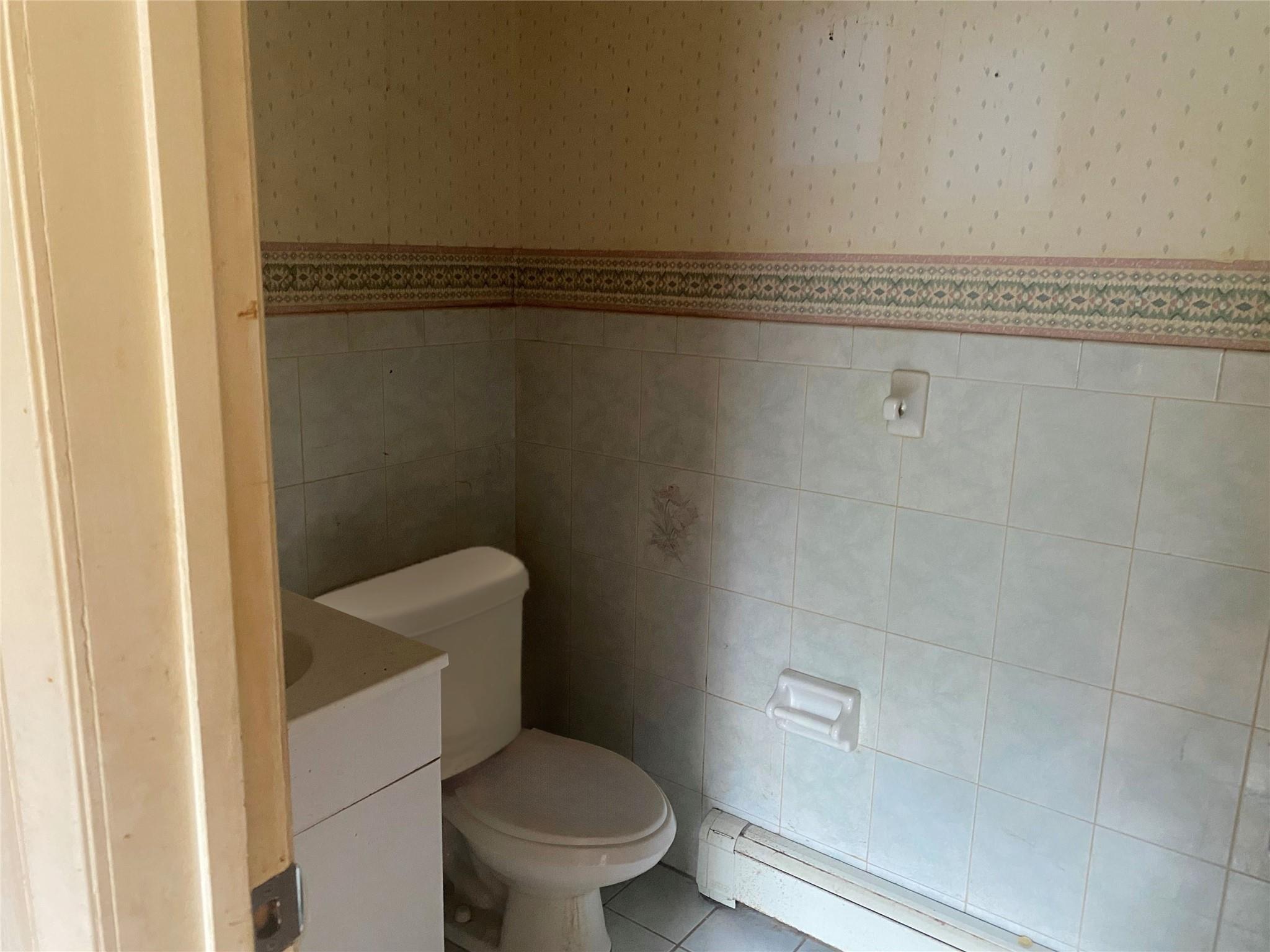 Single Family Lewis  Nassau County, NY 11563, MLS-895332-8