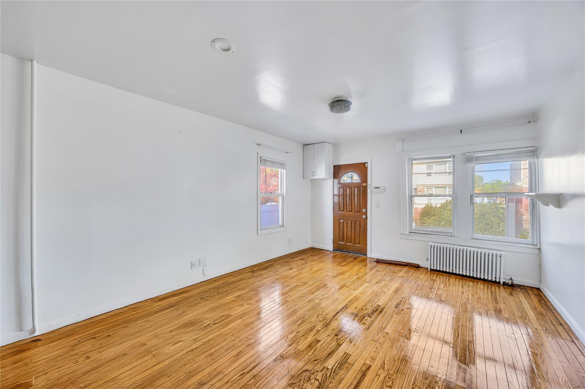 Single Family Street  Queens, NY 11420, MLS-895337-3