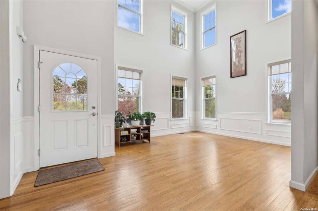 Condo Hamptons Court  Suffolk County, NY 11941, MLS-895348-3