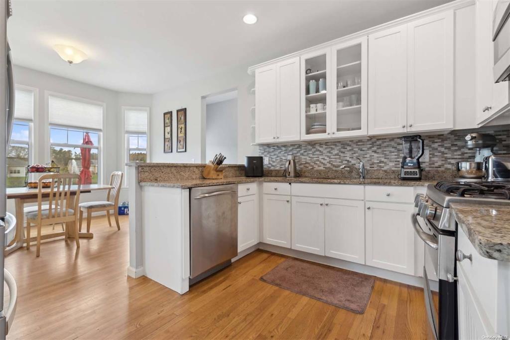 Condo Hamptons Court  Suffolk County, NY 11941, MLS-895348-8