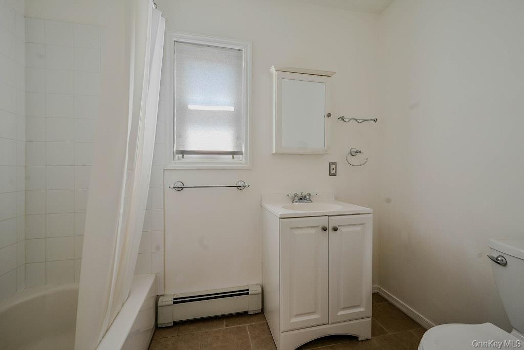 Single Family West  Suffolk County, NY 11901, MLS-895405-16