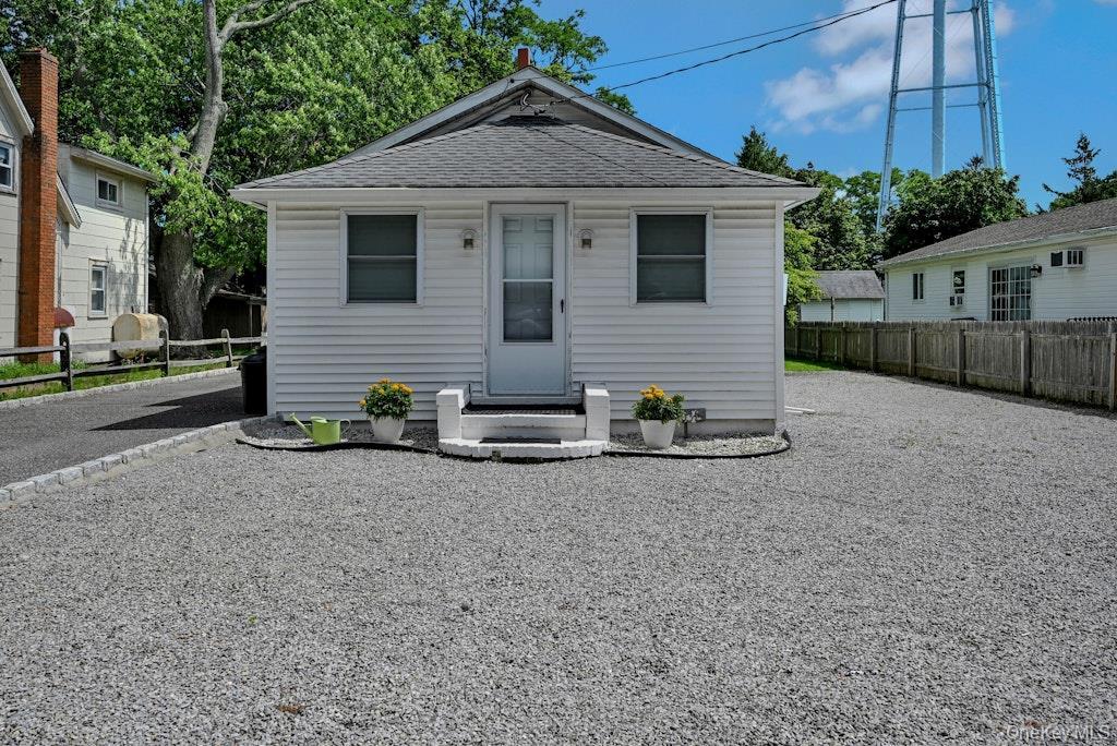 Single Family West  Suffolk County, NY 11901, MLS-895405-3