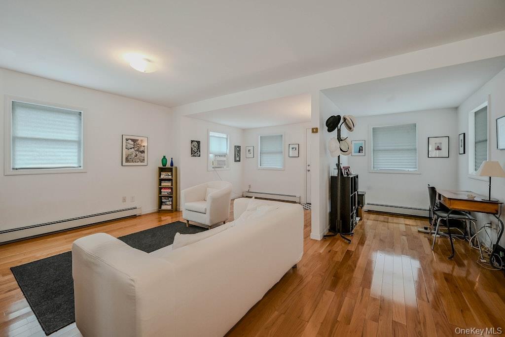 Single Family West  Suffolk County, NY 11901, MLS-895405-9