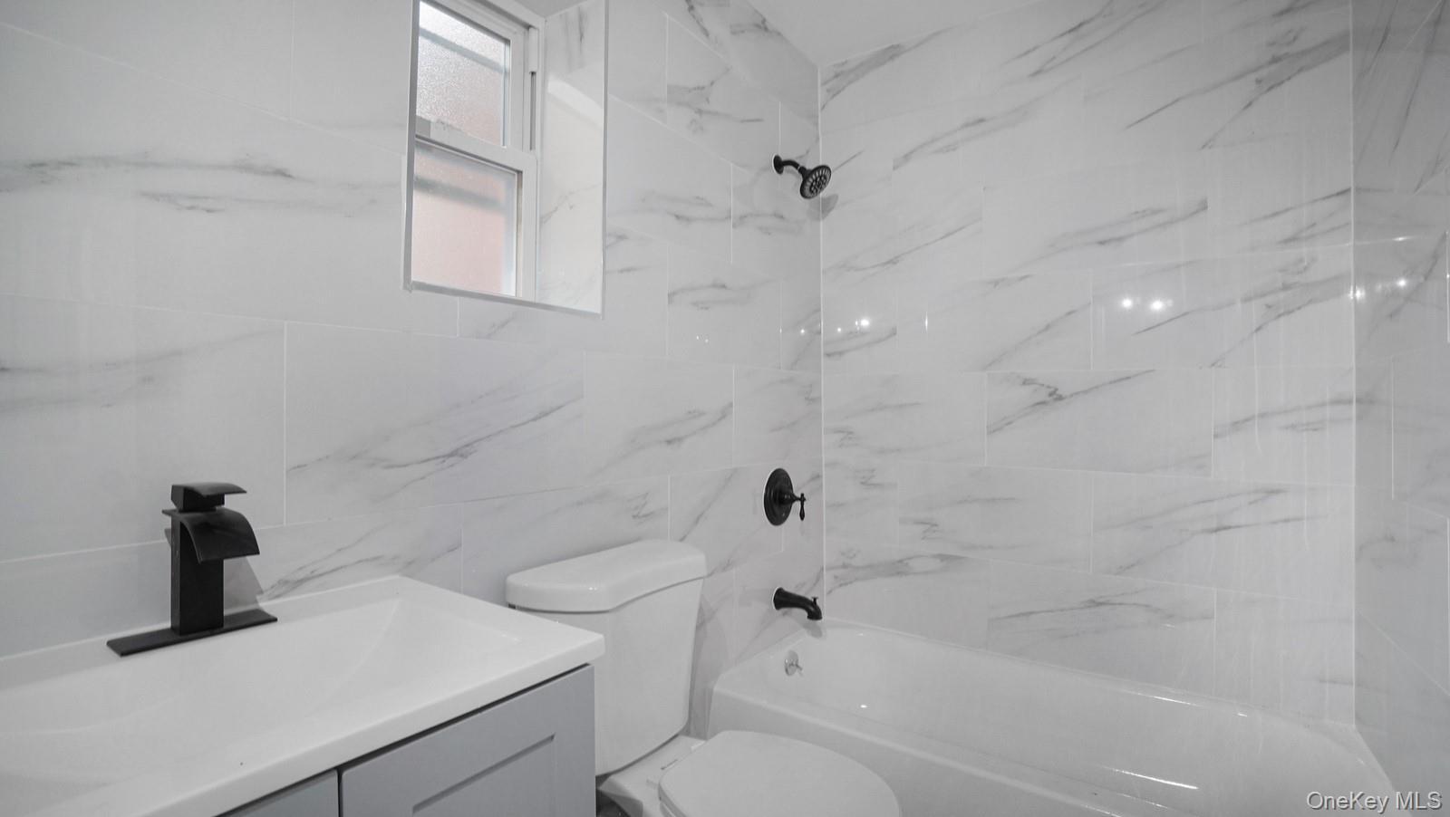 Single Family Washington  Bronx, NY 10457, MLS-895426-15