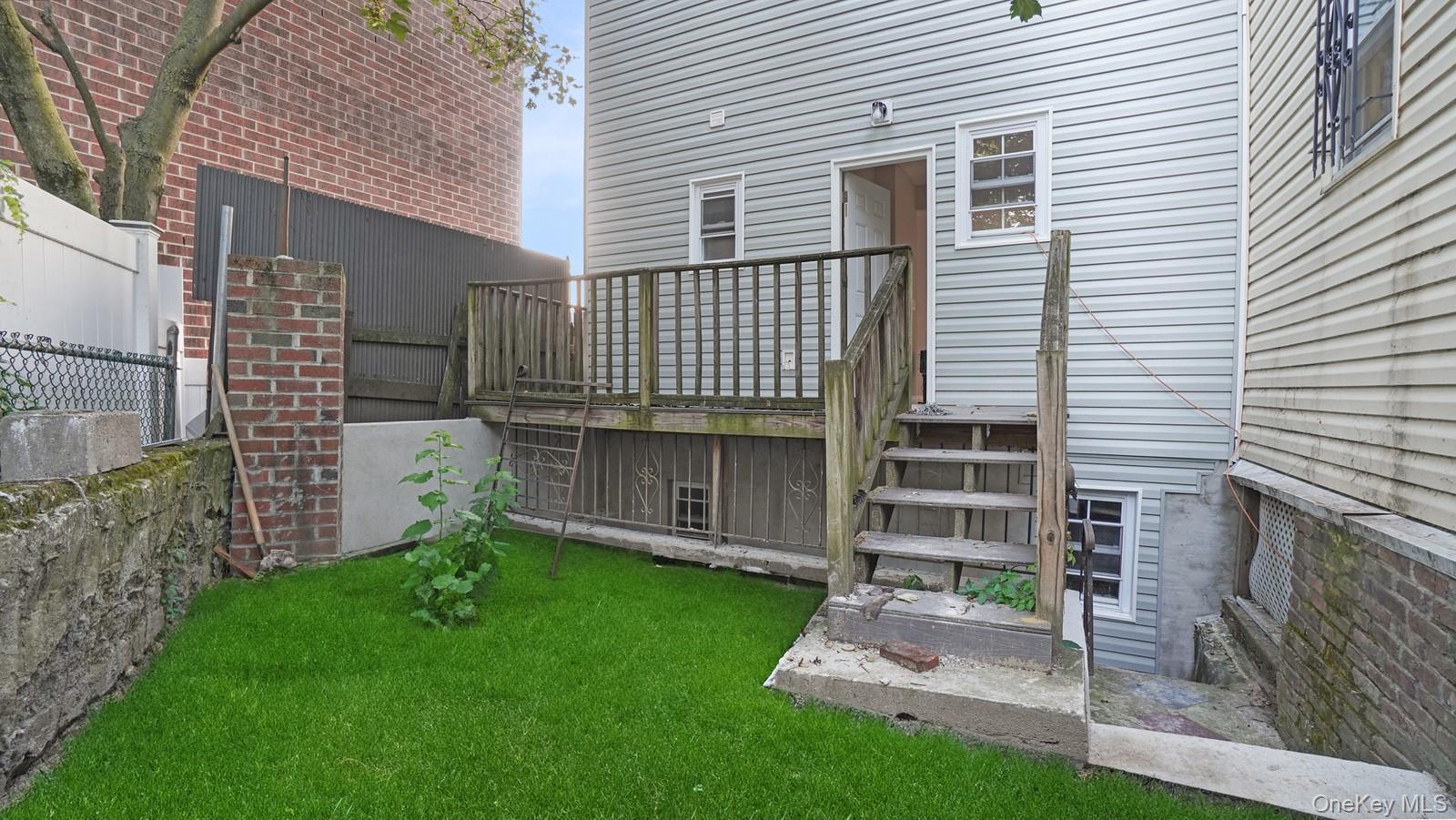 Single Family Washington  Bronx, NY 10457, MLS-895426-18