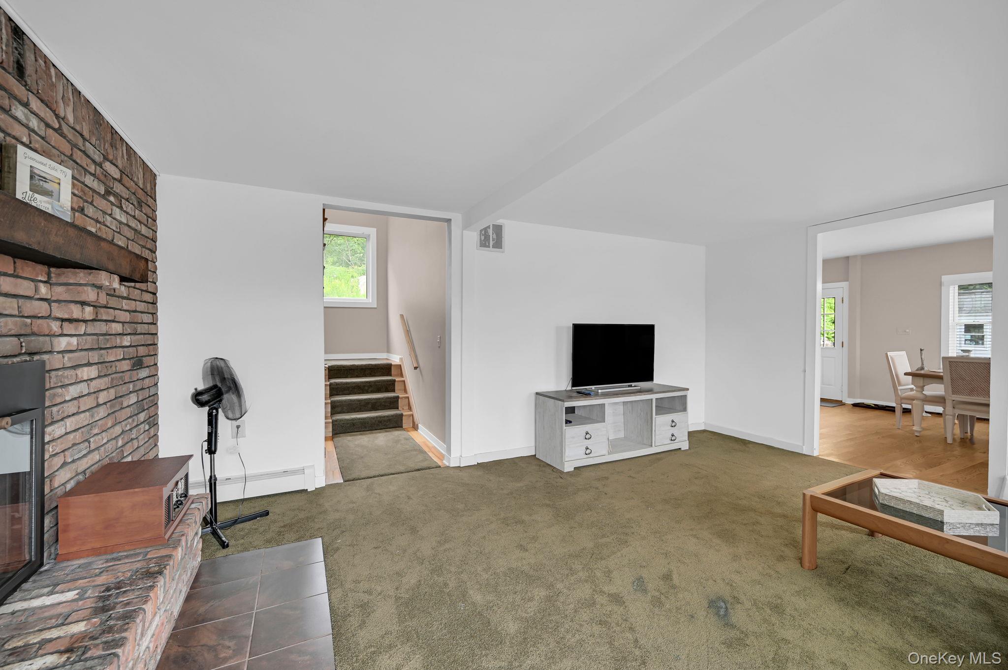 Single Family Blueberry Orange County, NY 10925, MLS-895478-11